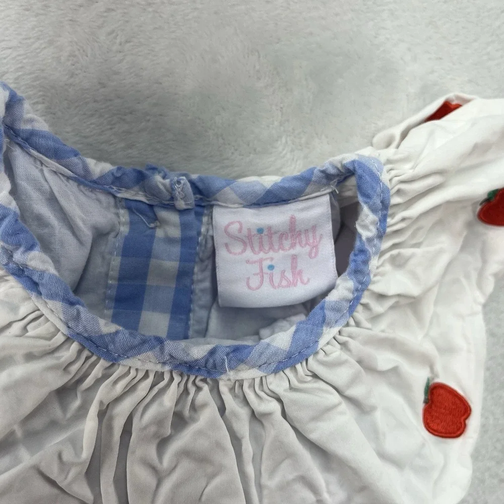Stitchy Fish good preowned